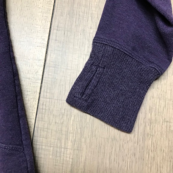 L.L. Bean Sweatshirt Womens Size S Purple Cozy Pullover Cowl Neck Pocket Travel - Picture 4 of 9